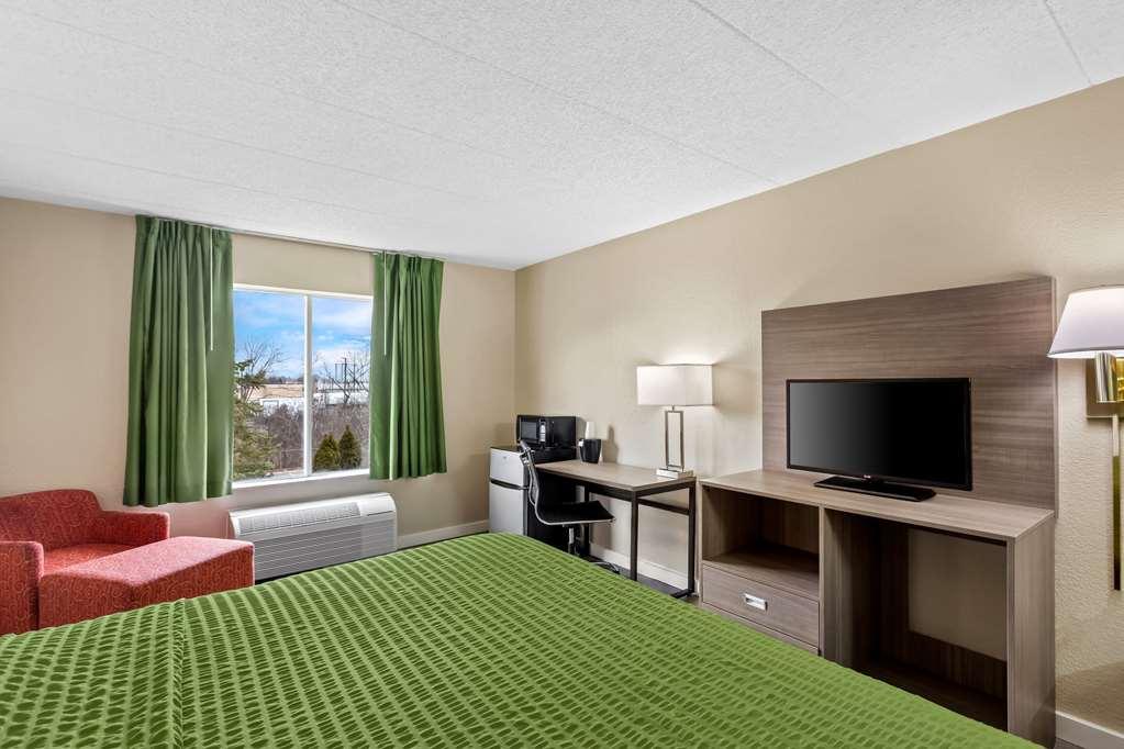 Econo Lodge Уиллоубрук Номер фото